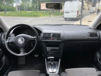 VW Golf 4 2.3 V5, AUTOMAT, nová STK a EK - 9