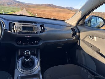 ✅ 2014 KIA Sportage 1,7 CRDi Gold 103tis. km, kúp v SR - 9