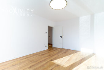 REZERVOVANÉ Na predaj štýlový 3-izbový byt po kompletnej re - 9