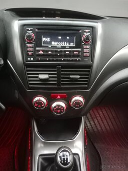 Subaru Impreza XV 2.0R 4X4 110kW r.2011 - Najeto jen 91Tis - 9