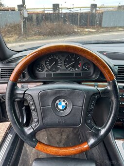 Rozpredam bmw e38 750i - 9