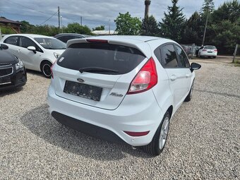 Ford fiesta - 9