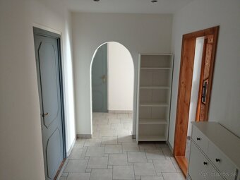 PRENÁJOM priestranný 3i byt, 75 m2 Trenčín, Lavičková - 9