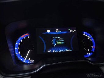 Toyota Corolla 1.6 VVTi Comfort+Style+Tech - 9