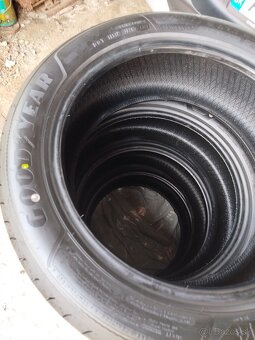 Goodyear 205/50 R17 letne - 9