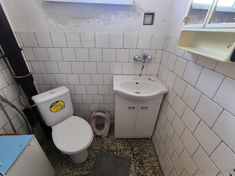 ‼️ REZERVOVANÉ‼️ ‼️RODINNÝ DOM S KRÁSNYM POZEMKOM NA PREDAJ - 9