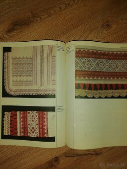 Kniha-Slovenské výšivky. - 9