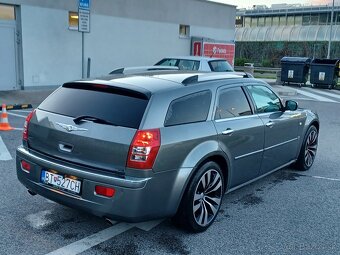Chrysler 300C CRD, tourer - 9