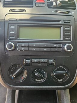 VOLKSWAGEN GOLF 5 1.4 16V 55kw - 9