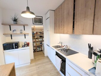 Prenajmem krásny 3-izbový byt na Kutuzovovej (BA), loggia, k - 9