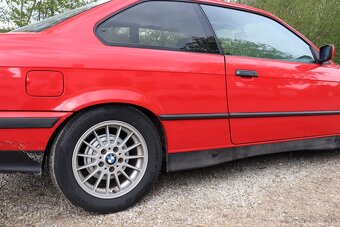BMW E36 316i Coupe – originál stav, investičná príležitosť - 9