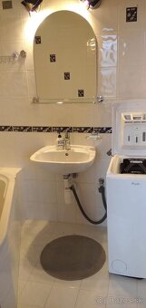 ZNÍŽENÁ CENA centrum s dvoma balkónmi - 9