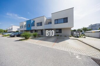 Slnečný 3 izbový byt vo Hviezdoslavove - 9
