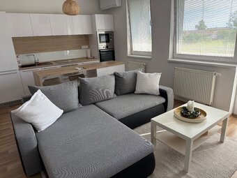 Na prenájom: Štýlový 1,5-izbový byt s priestranným balkónom - 9