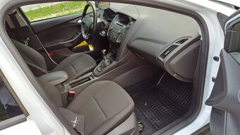 Ford Focus MK4 Combi 1.0 EcoBoost Benzin 74kw r.v.2018 - 9