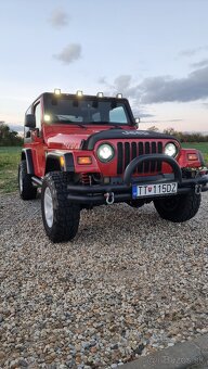 Jeep Wrangler 2.5 - 9