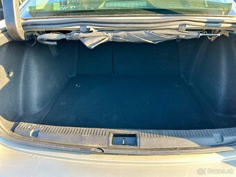 Renault Fluence 1.6 k4m benzín 2010, 213 000 km - 9