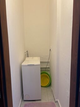 2-IZB. BYT 67m2 TEHLA, ZBOROVSKÁ ULICA, JUH - 9