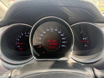 Kia Ceed SW 1.6 CRDi 136k First Edition - 9