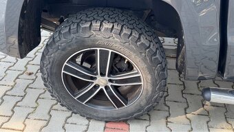 VW Amarok 3.0 V6 TDI Aventura - 9