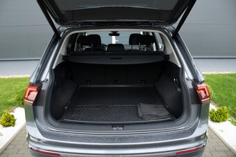 Tiguan Allspace/ 2.0 TDI/ Highline/ 4MOTION/ Line assist/ N - 9