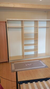 Šatníková skriňa, používaná - 9