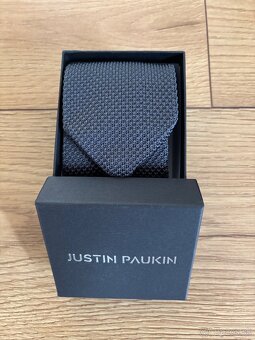 Oblek JUSTIN PAUKIN + 2 páry topánok + kravaty - 9