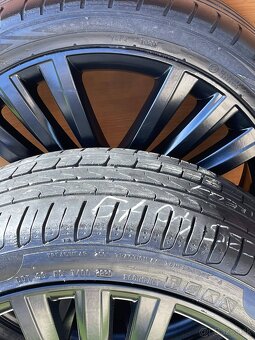 SIRIUS schwarz orig.skoda Superb 3V 5x112 8j x19 ET 44 V - 9
