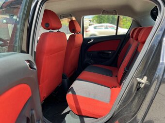 Opel Corsa 2009 s klimou - 9
