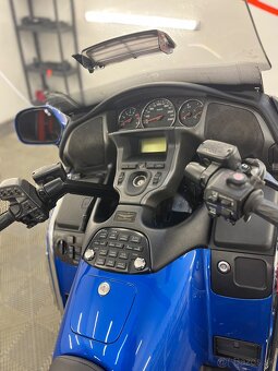 Honda Goldwing 1800 - 9