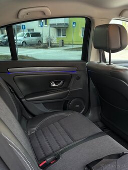 Renault Laguna 2.0DCi 110kw 4Control - 9