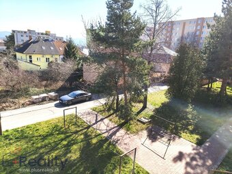PLUS REALITY| Výnimočne veľký trojizbový byt na predaj - 9