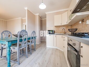 REZERVOVANÉ_ 3 izb. byt + 2x balkón (tehla, garáž) - Nitra, - 9