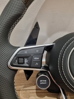 AUDI R8 VOLANT SPORTOVY -- START/STOP - DRIVE SELECT - 9