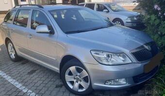 ŠKODA OCTAVIA 1.6(75kw) SLEVA(zadní dveře v elekt - 9