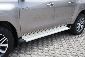 Toyota Hilux 2.4 D-4D 4X4 AT EXECUTIVE SR_86_000_KM_DPH_2020 - 9