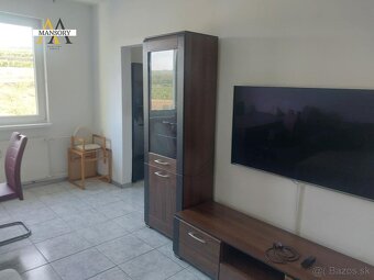Na predaj 4-izbový zrekonštruovaný byt vo Veľkom Krtíší - 9