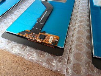 V ponuke nový displej pre Huawei - 9