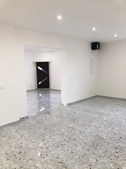 Priestory ambulancia, ordinacia, kancelaria, služby atď. - 9