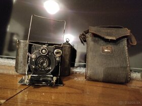 Starý fotoaparát Jcarette - 9