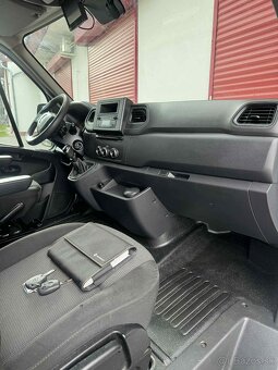 Renault Master 2,3 145 dCi plošina Versalift 12,5m - 9