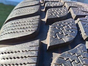 215/45 r17 zimne pneumatiky - 9
