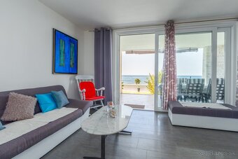 Chorvatsko Istra Umag - duplex vila primo u more i plaze - 9