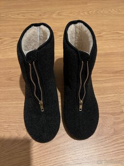 Vlnene kapce vlna nové 39 na nohu 25cm vnútorná dlzka 25.5cm - 9