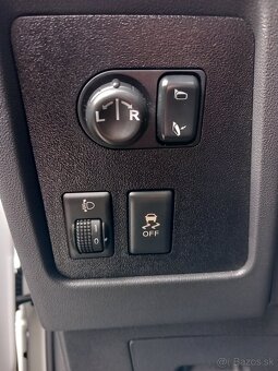 Nissan Qashqai 2.0dci •4x4•7miestne.Panorama•2012 - 9