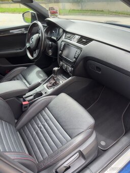 Škoda Octavia combi 2.0 TDI DPF RS DSG - 9