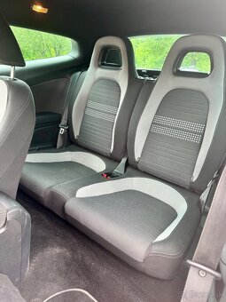 Volkswagen Scirocco 2.0 TDI LIFE - 9