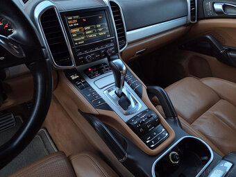 Porsche Cayenne Turbo • 4.8i • V8 • 500 koní • kúpené v SR - 9