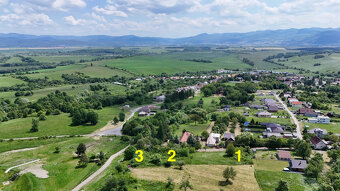 POZEMOK NA VÝSTAVBU DOMU SO VŠETKÝMI IS V OBCI PRESTAVLKY - 9