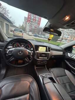 Mersedes-Benz ML 350 - 9